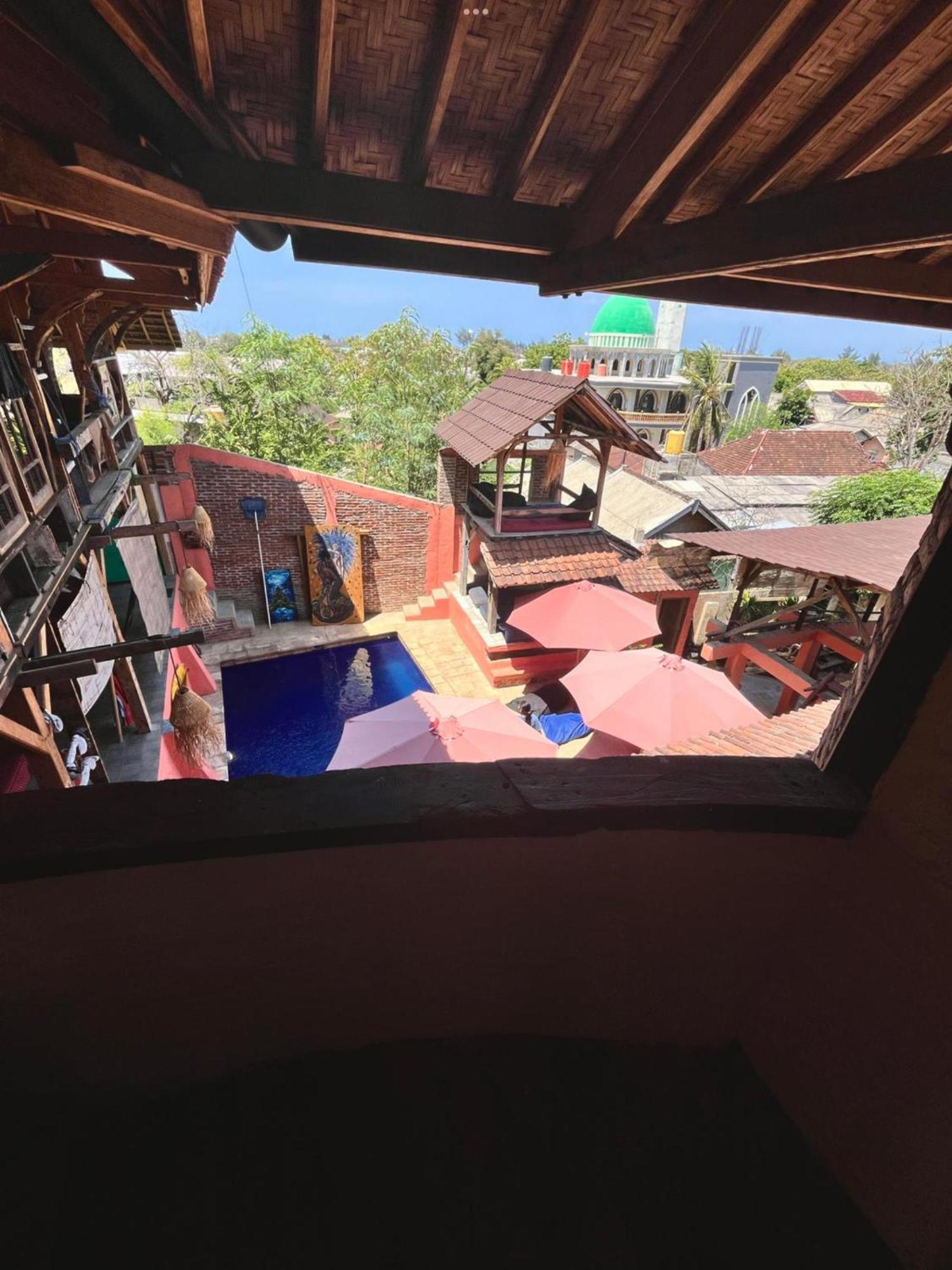 ギリ・トラワンガン Gili La Bohemeホステル エクステリア 写真