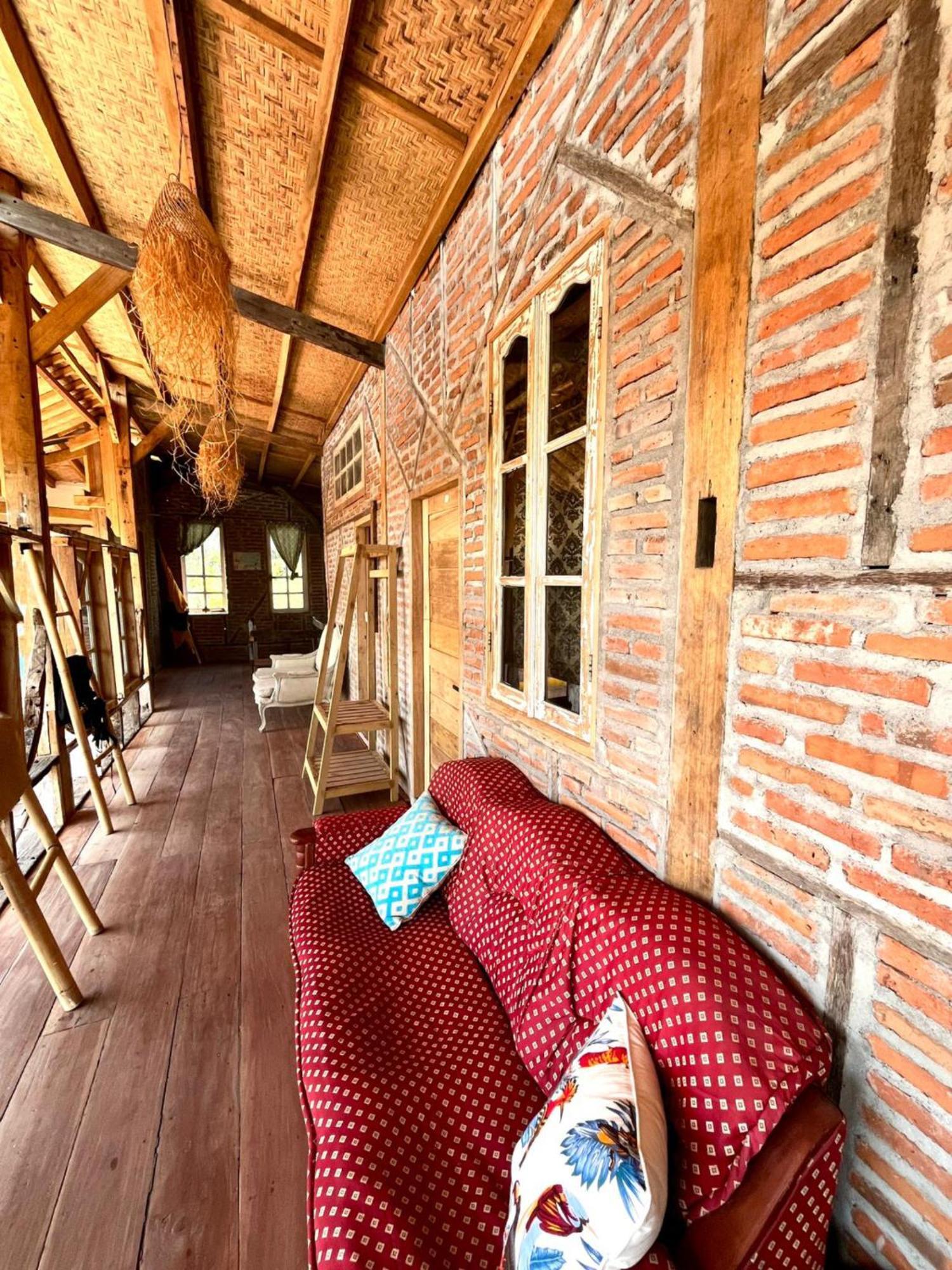 ギリ・トラワンガン Gili La Bohemeホステル エクステリア 写真