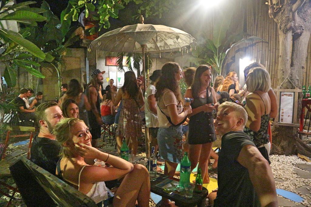 ギリ・トラワンガン Gili La Bohemeホステル エクステリア 写真