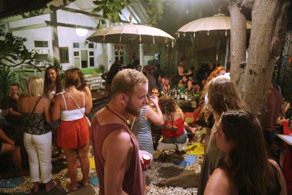 ギリ・トラワンガン Gili La Bohemeホステル エクステリア 写真