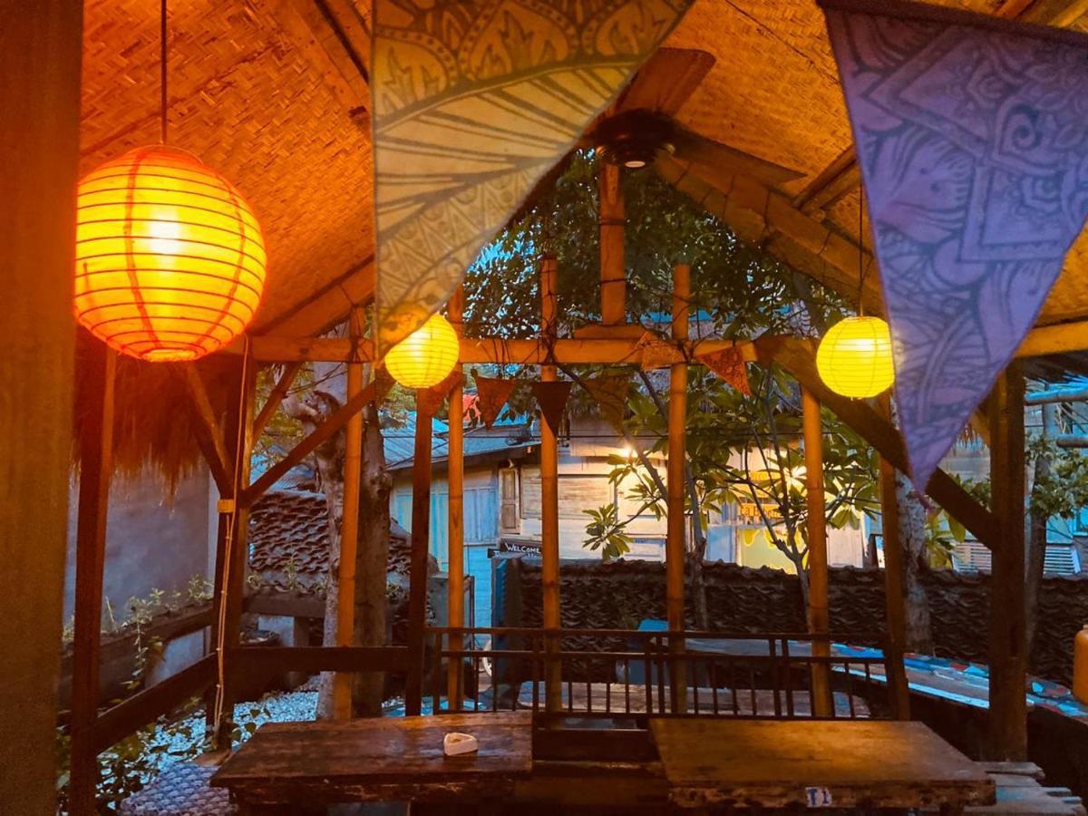 ギリ・トラワンガン Gili La Bohemeホステル エクステリア 写真